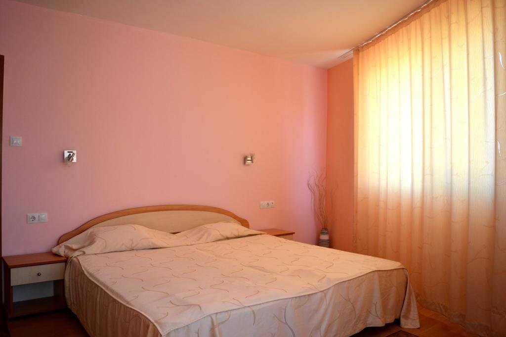 Family Hotel Coral 소조폴 객실 사진